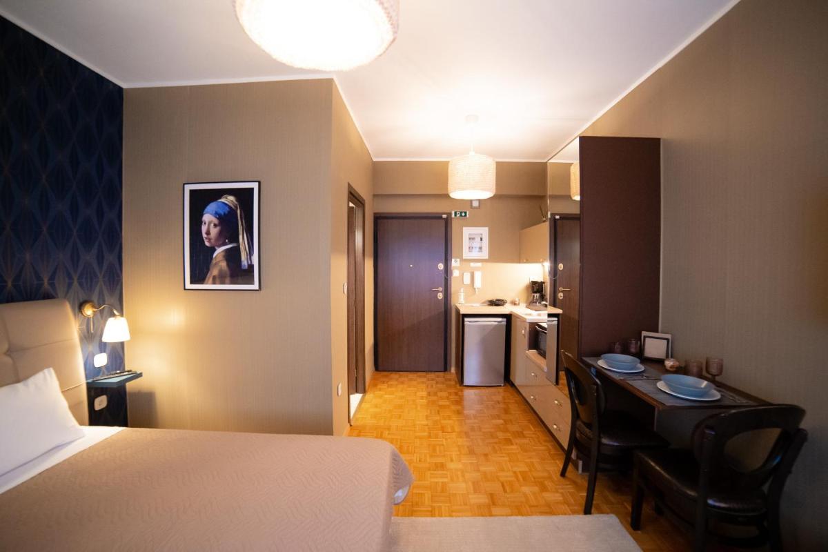 MARGARITA'S SUITES - Housity