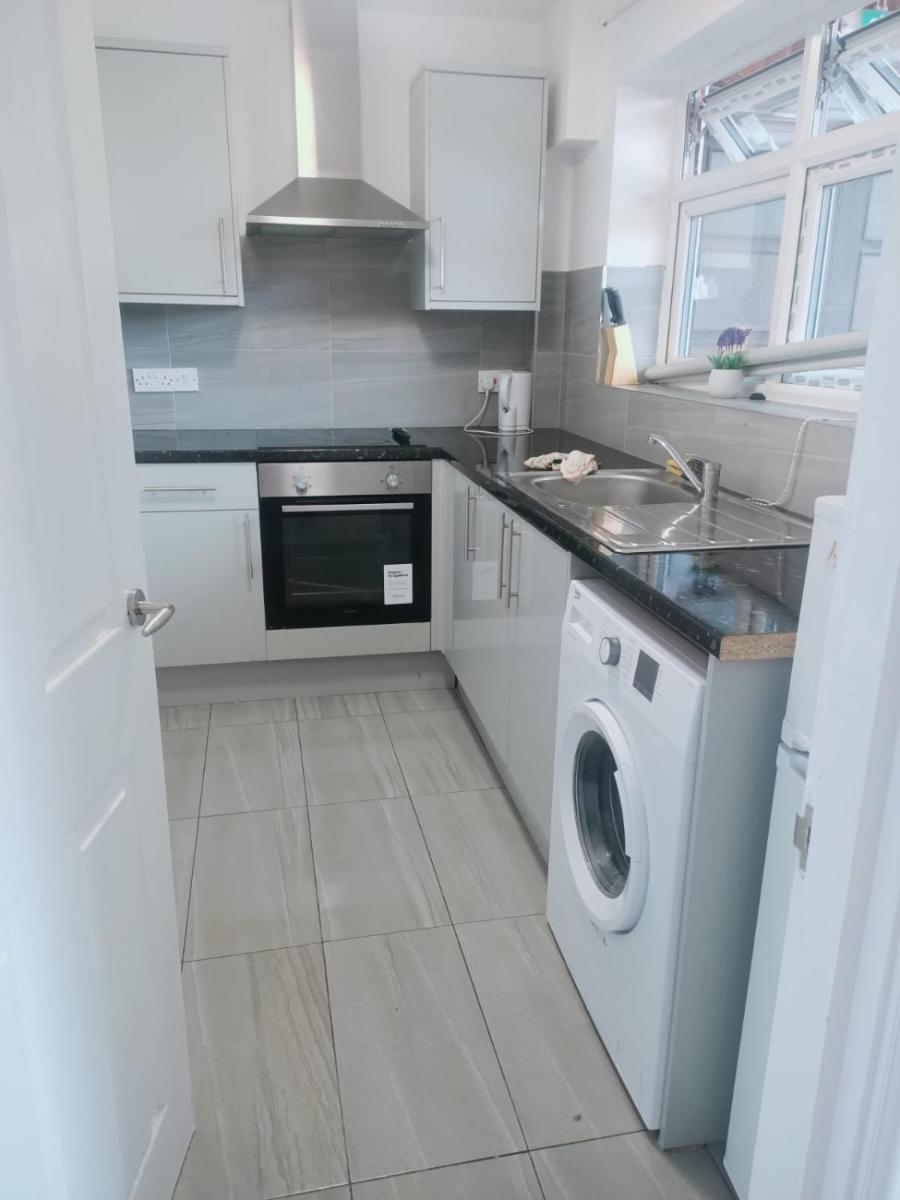 Charles Street Apartments - Housity