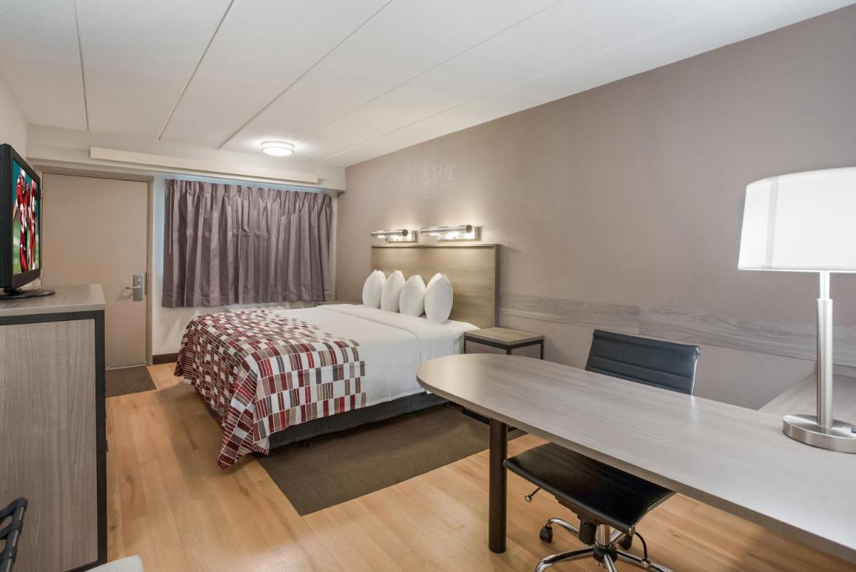 Red Roof Inn Philadelphia - Trevose - Housity