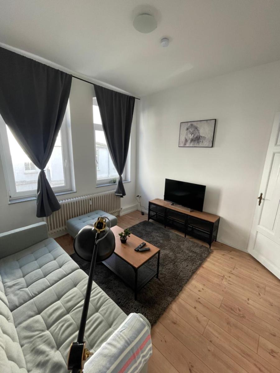 Luxury Designer Apartment - Housity