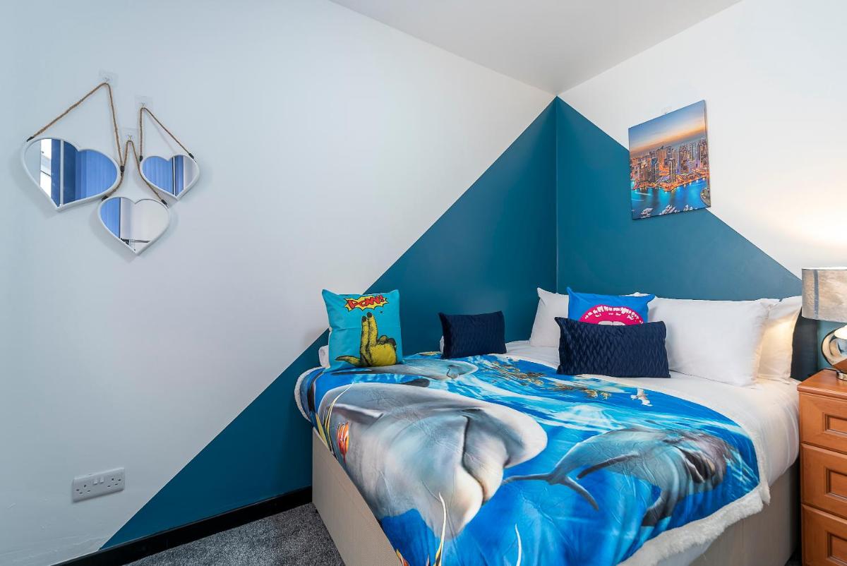Ground Floor 2 Bedroom Comfortable Spacious Home Miracle - Housity
