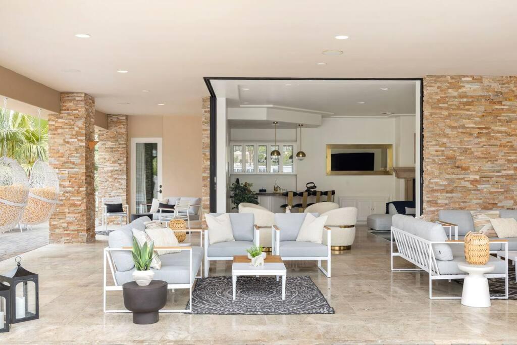 Skyview - Private Mountainside Villa with Pool, Game Room & Gym! #4928 4BR - Housity