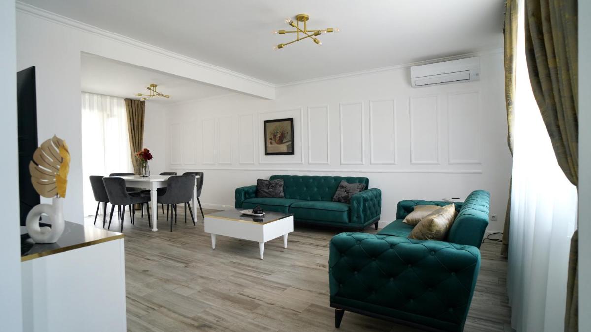 Casa Canadiana - Housity