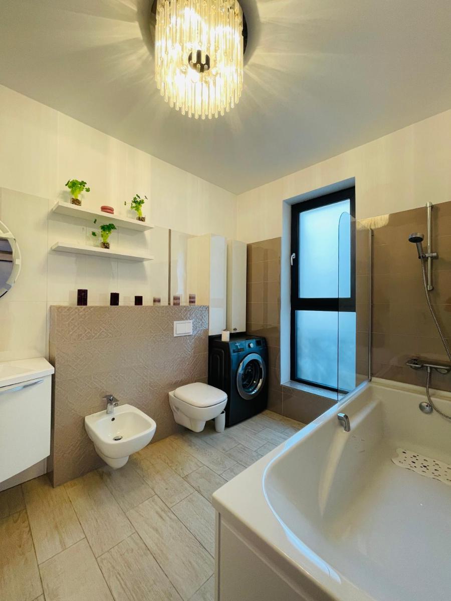 S&S Apartment-2 Bedrooms & Balcony - Housity