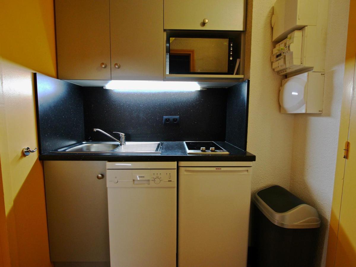 Grand studio avec balcon et piscine, pied des pistes à Chamrousse 1750 - FR-1-549-90 - Housity