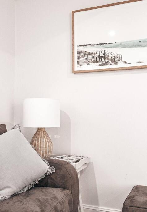 BAY PROPERTIES . Summer Salt On Main - Housity