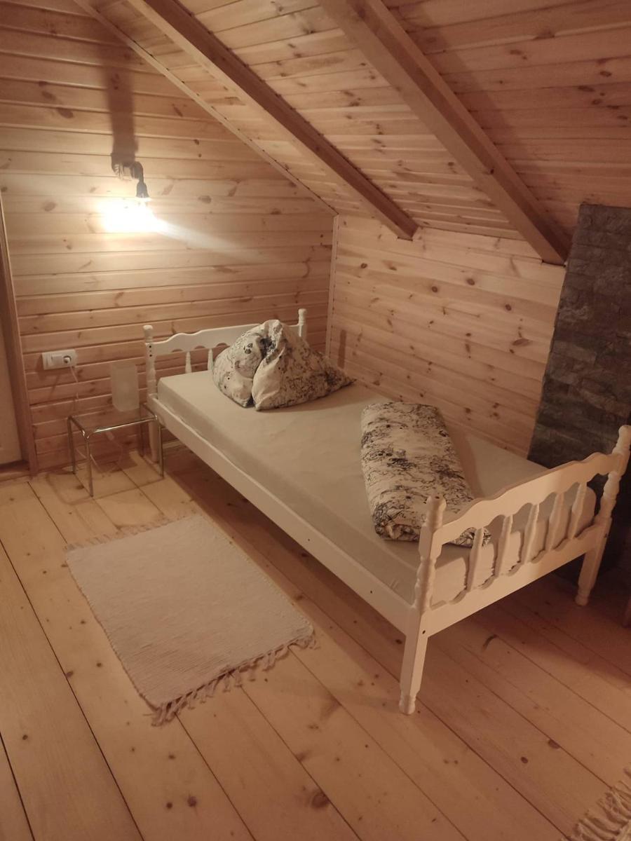 River Cottage in Belgrade - Housity