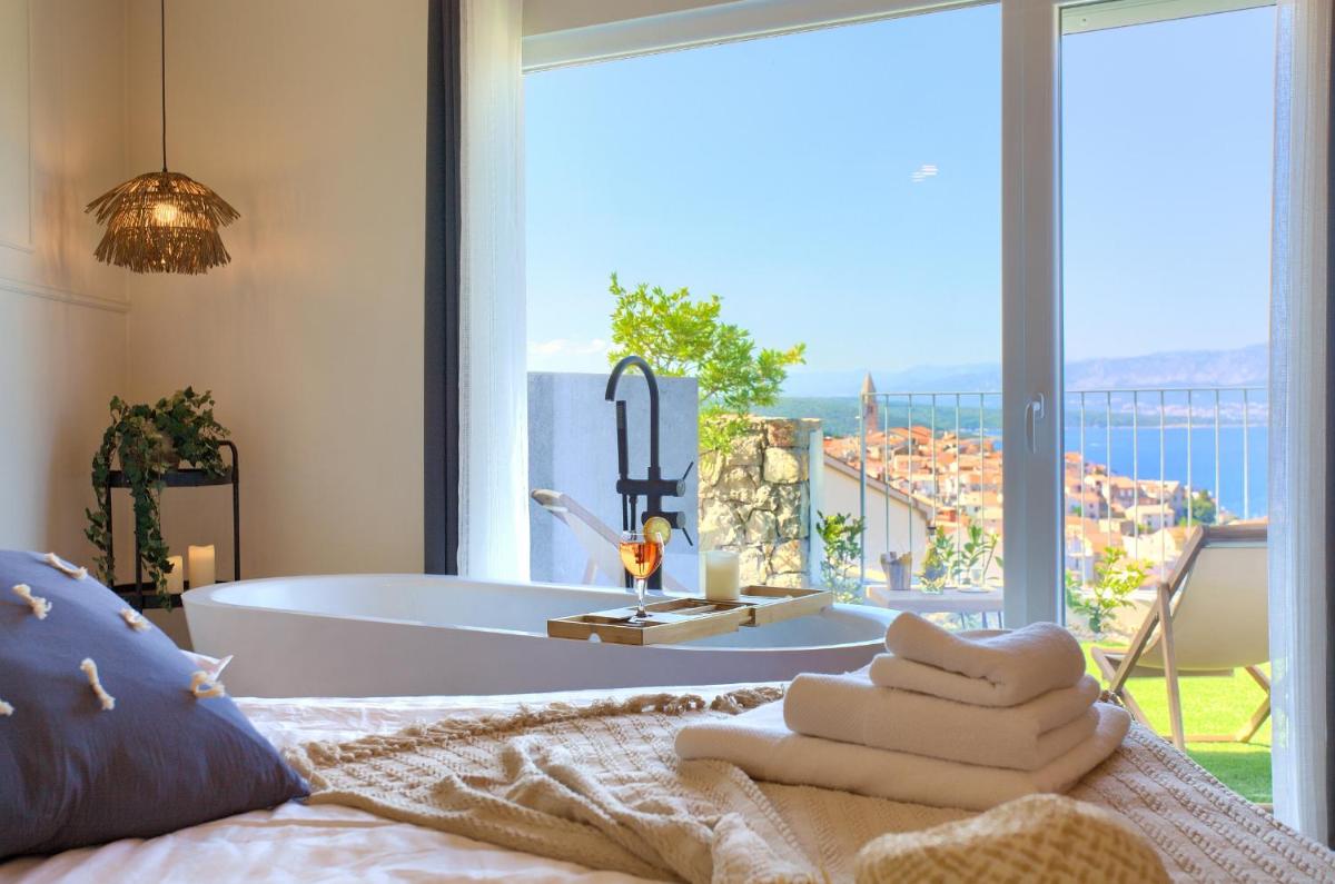 Goldfisch amazing view Villa - Housity