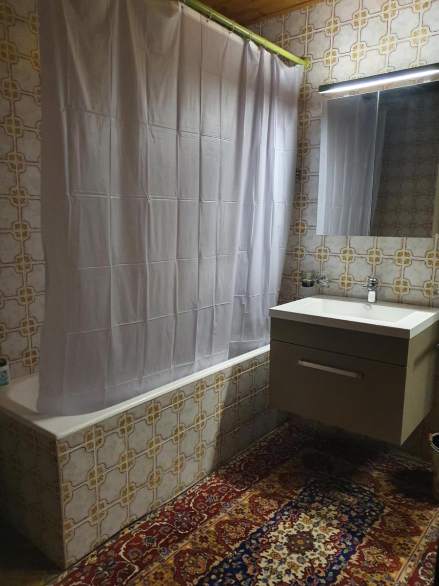 Appartement cosy dans un chalet privé - Housity