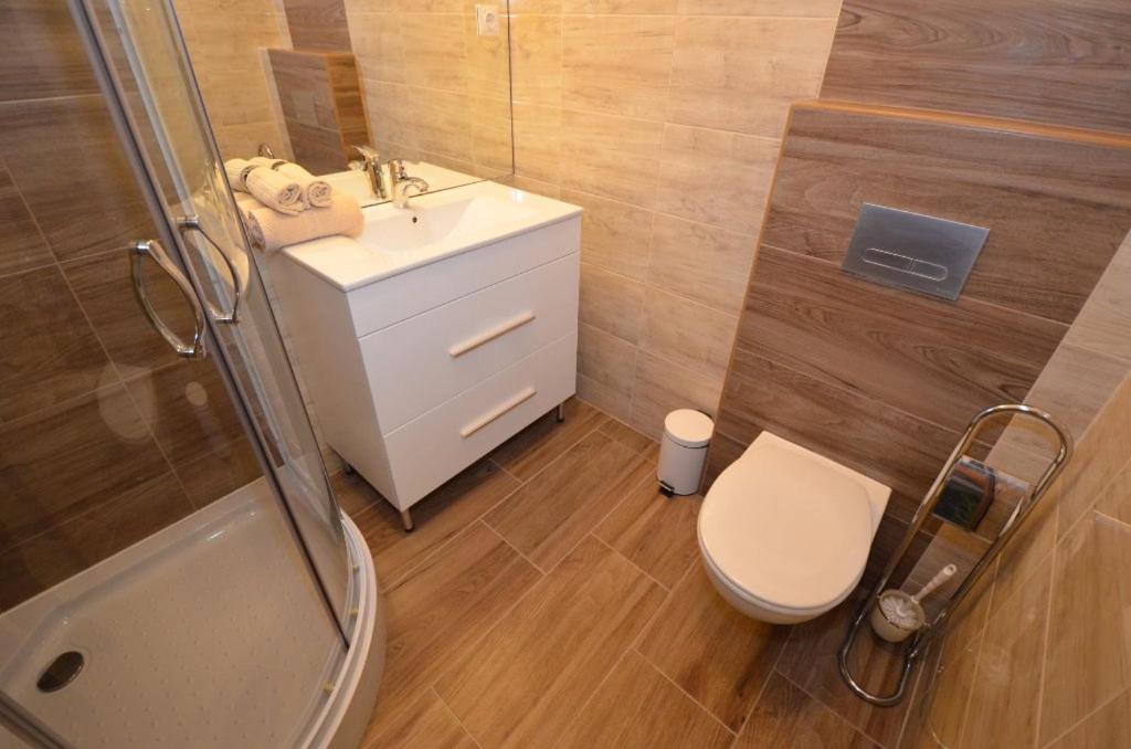 Fig Tree House - Housity