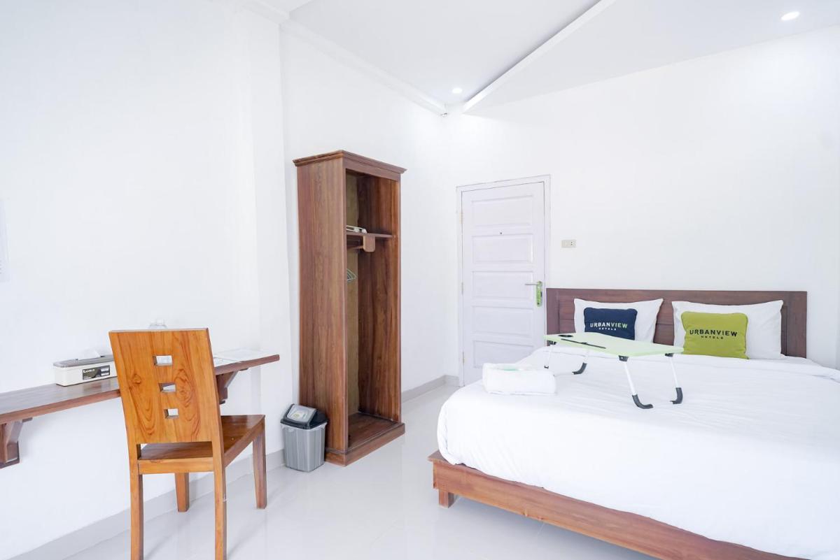 Urbanview Hotel Pondok Indah Pringsewu By RedDoorz - Housity