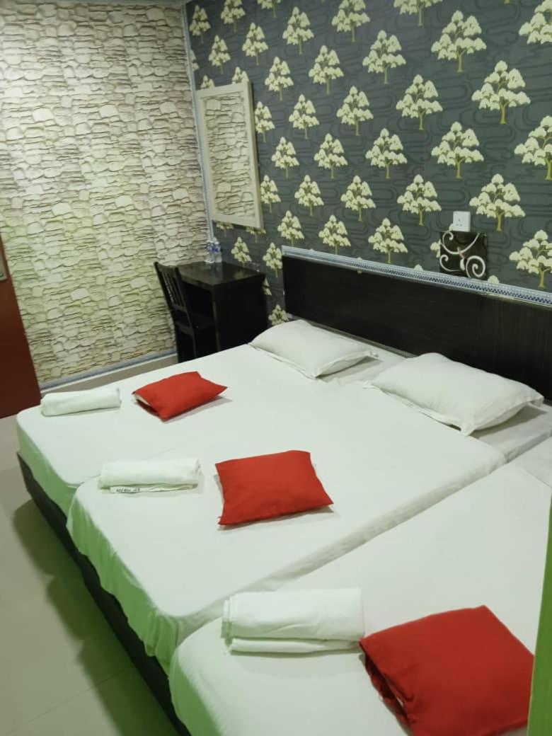 EZI HOTEL KLANG - Housity