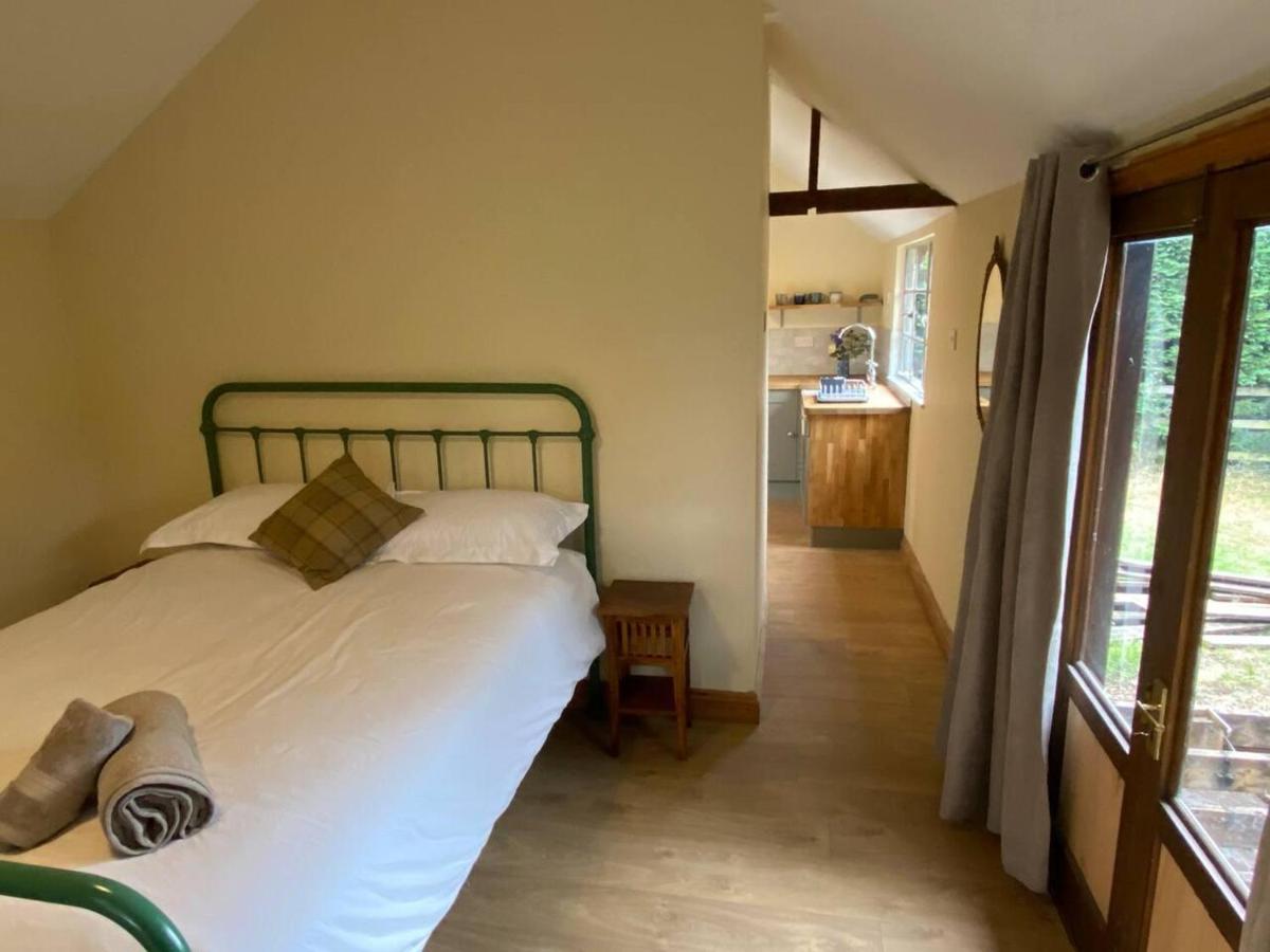 Orchard Cabin Herefordshire Wye Valley - Housity