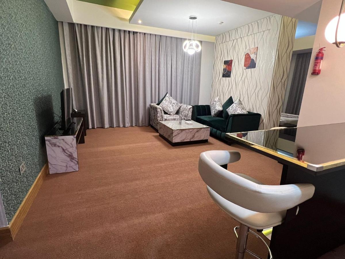 Suitetrails - Blaire Executive Suites