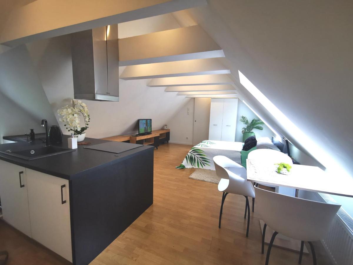 Chillout Apart In the Attic - Housity