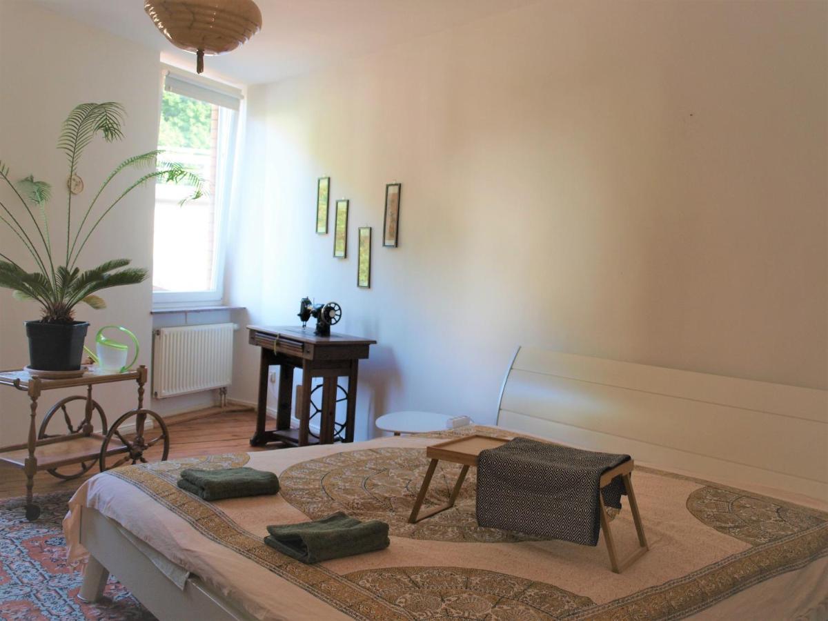 Vintage-Altbauwohnung, SmartTV & Kaffeevollautomat - Housity