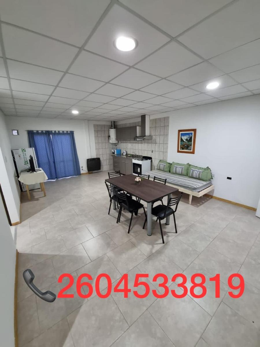 FAMILY HOUSE MALARGUE - Housity
