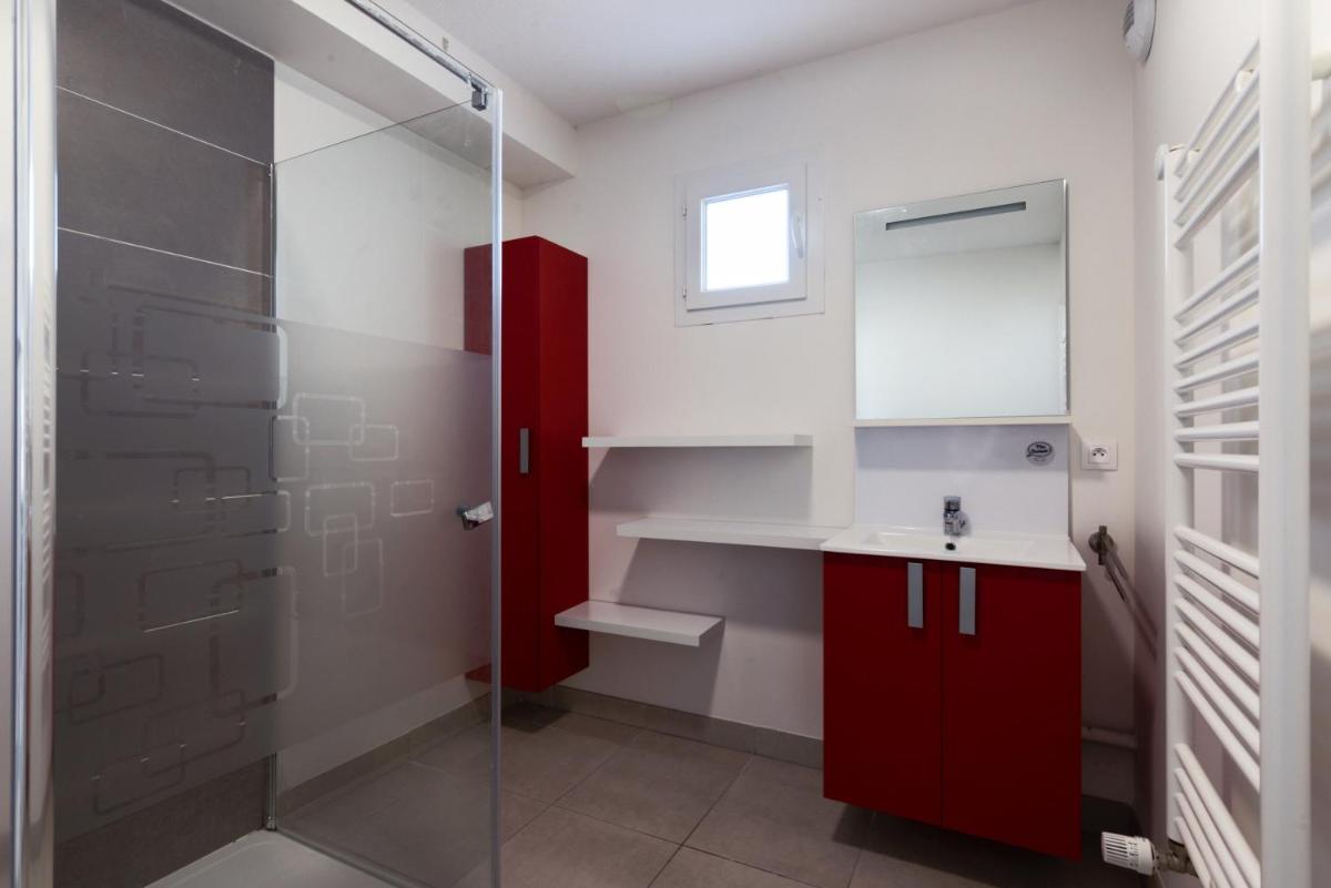 Queyries - Duplex 4 chambres - Terrasses - Housity