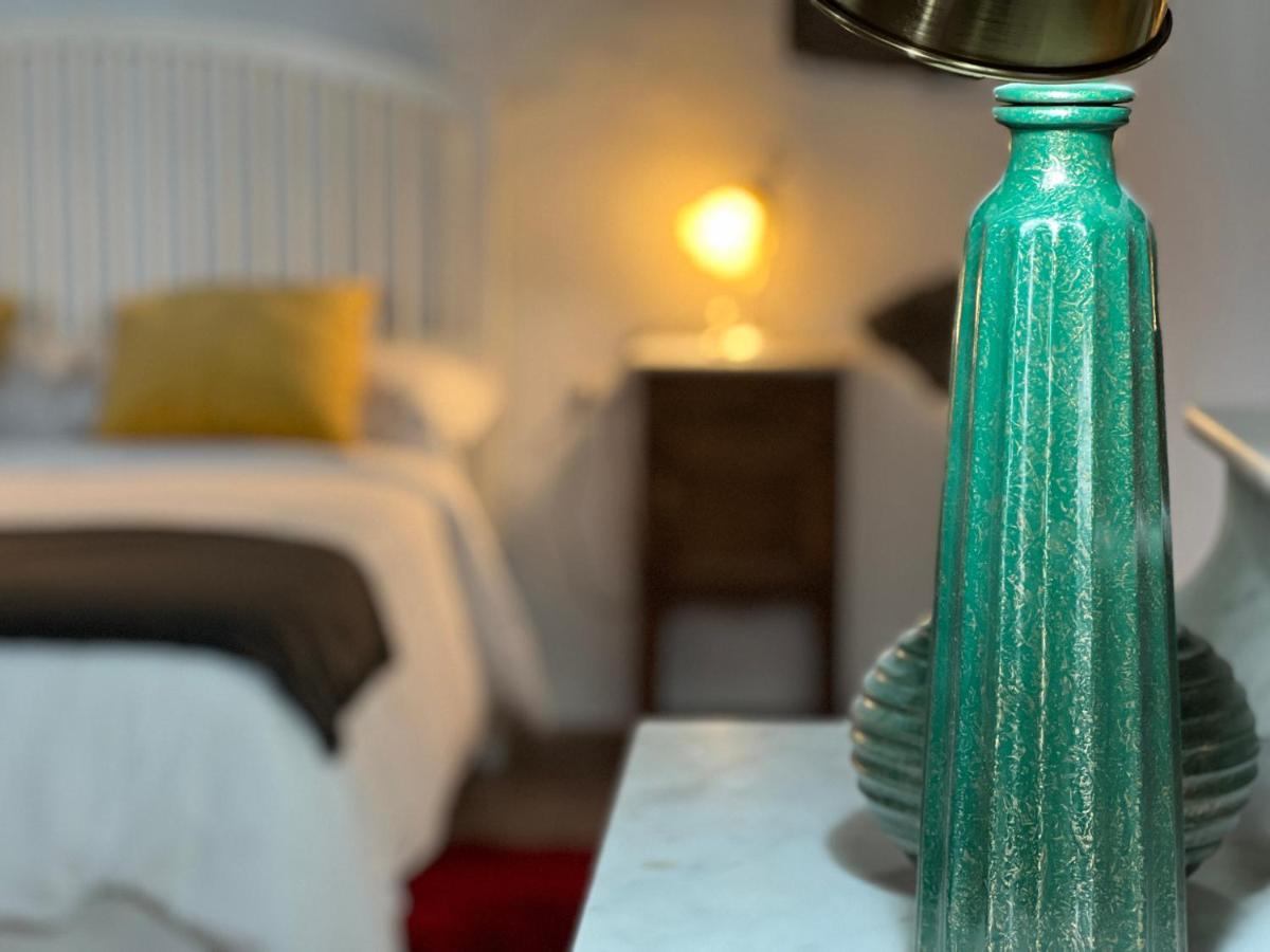 Suitetrails - Beautiful and downtown apartment with swimming pool