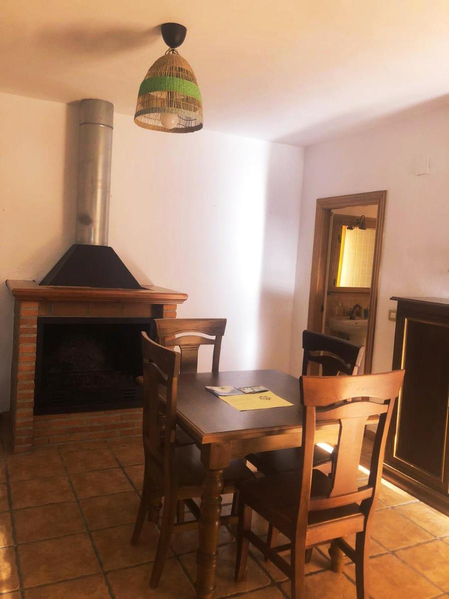 Las Escuelas del Ayer Vivienda Turística de Alojamiento Rural - Housity