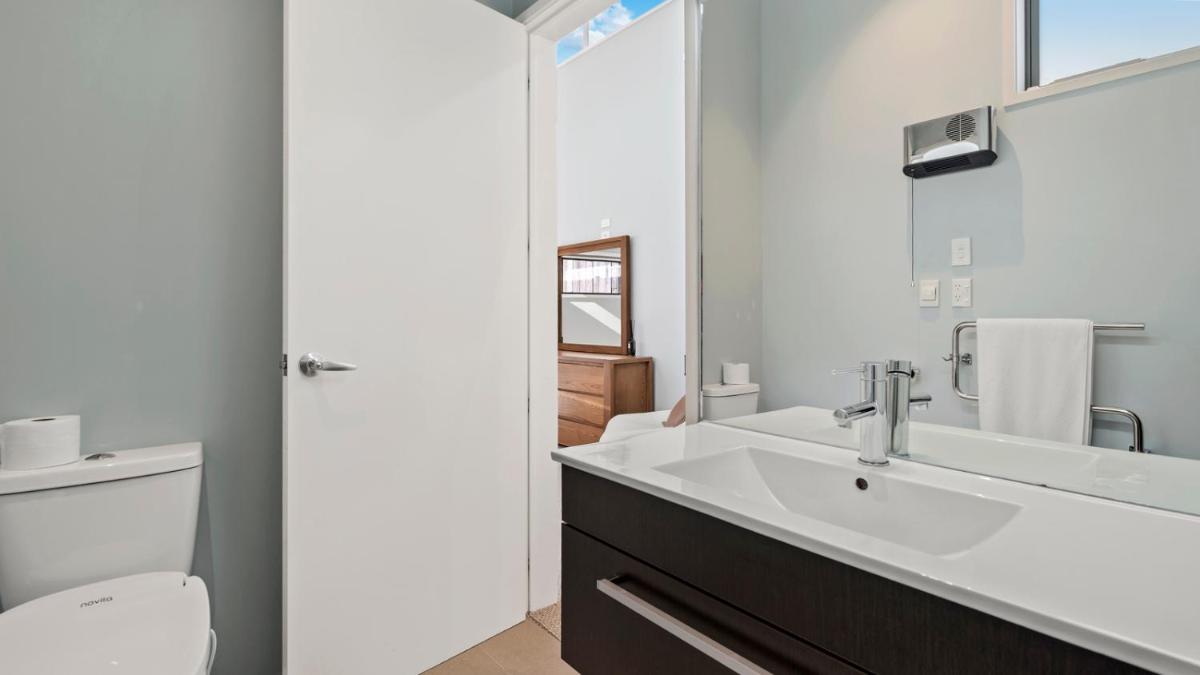 Suitetrails - Tauriko Retreat - Tauranga Holiday Home