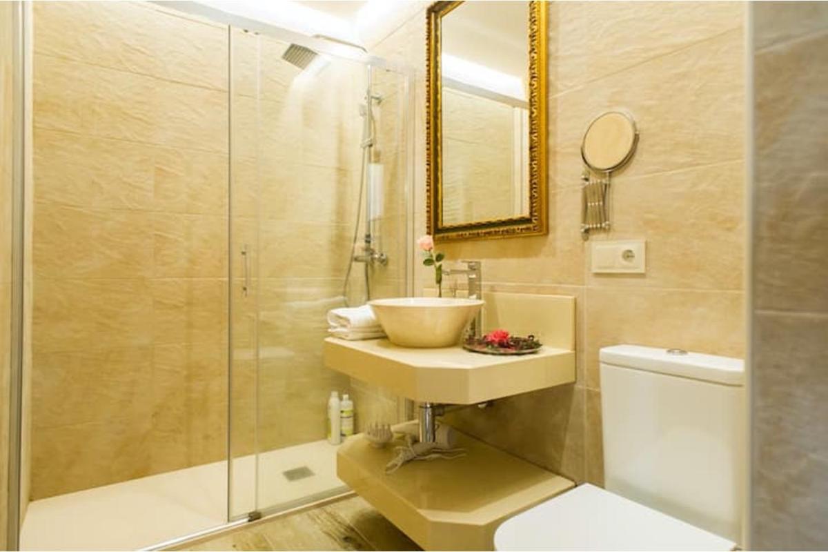 Suitetrails - PREMIUM APARTMENT LA LATINA 1.