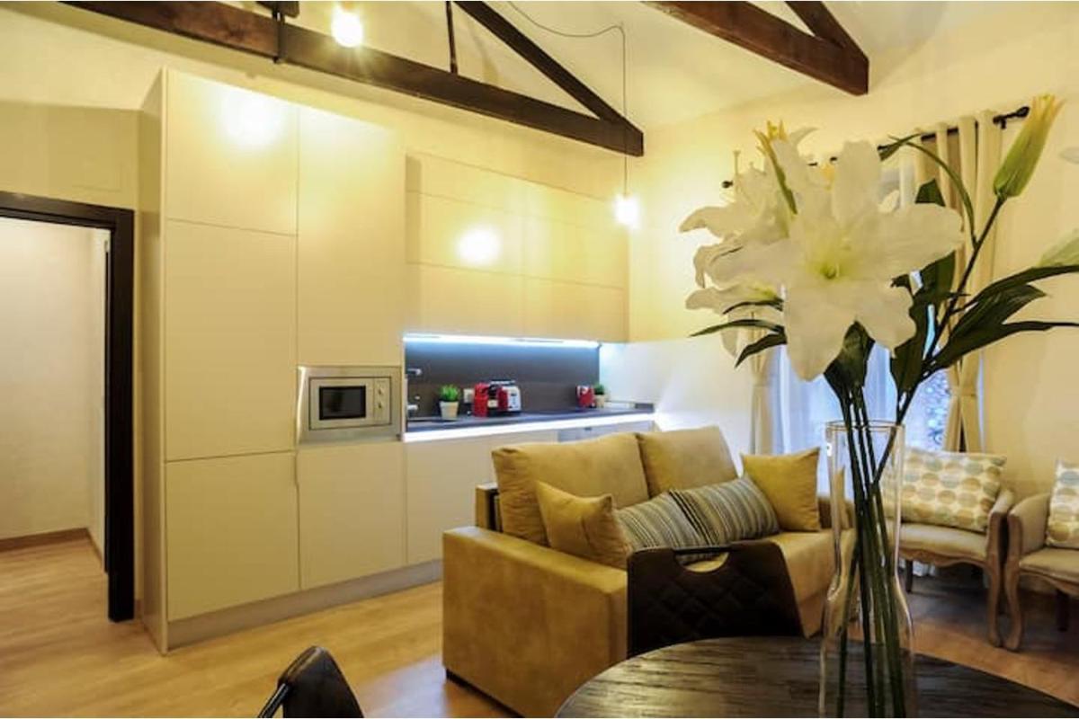 PREMIUM APARTMENT LA LATINA 2. - Hizvo