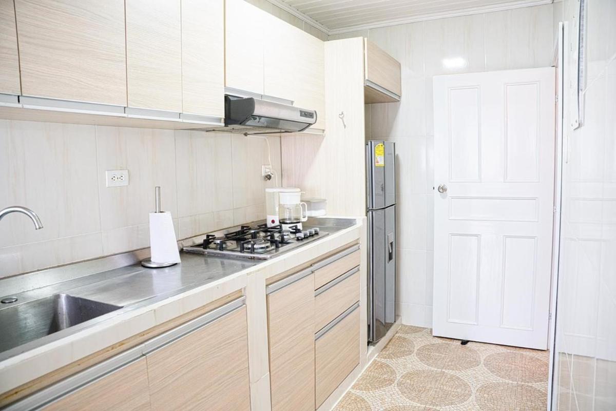 EL BORSALINO - Apartamento en Amazonas, Leticia - Housity