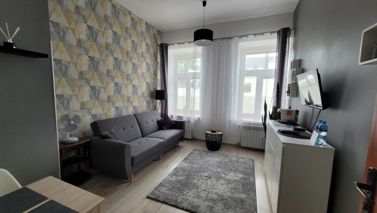 Pokoje przy Arkadii - Housity