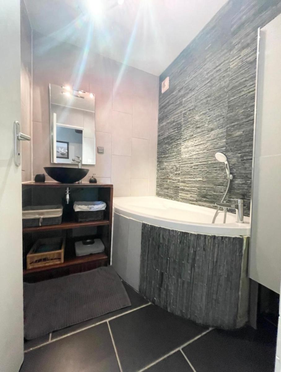 Non disponible - Luizet - Housity