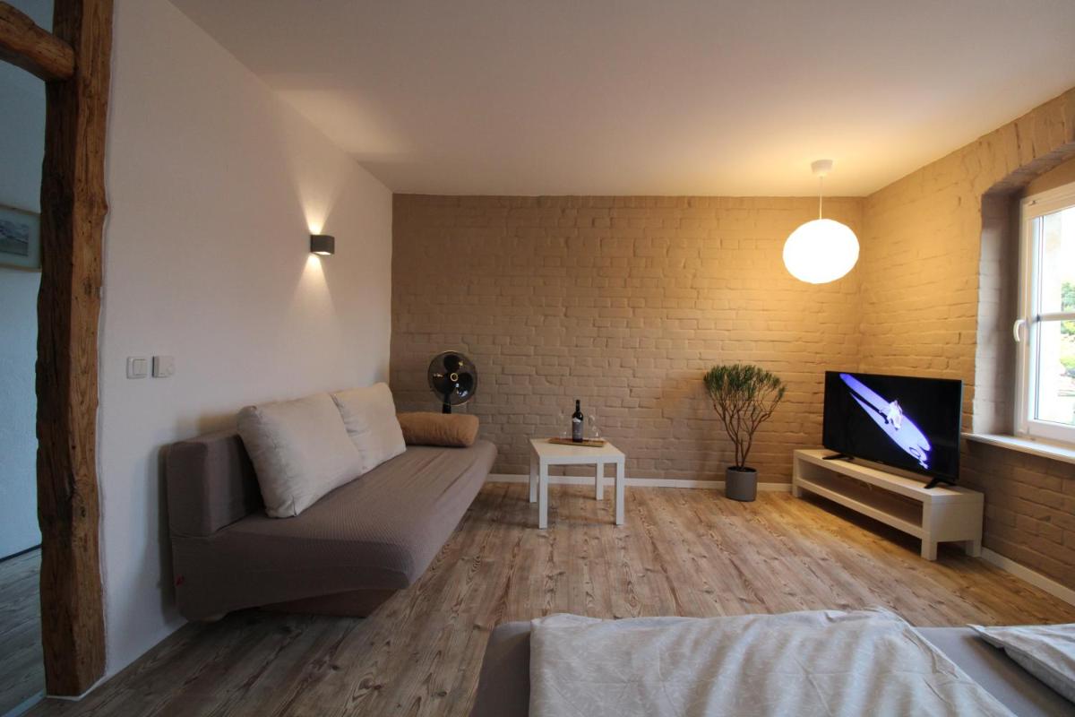 Ferienwohnung in herrlicher Teichlandschaft - Housity