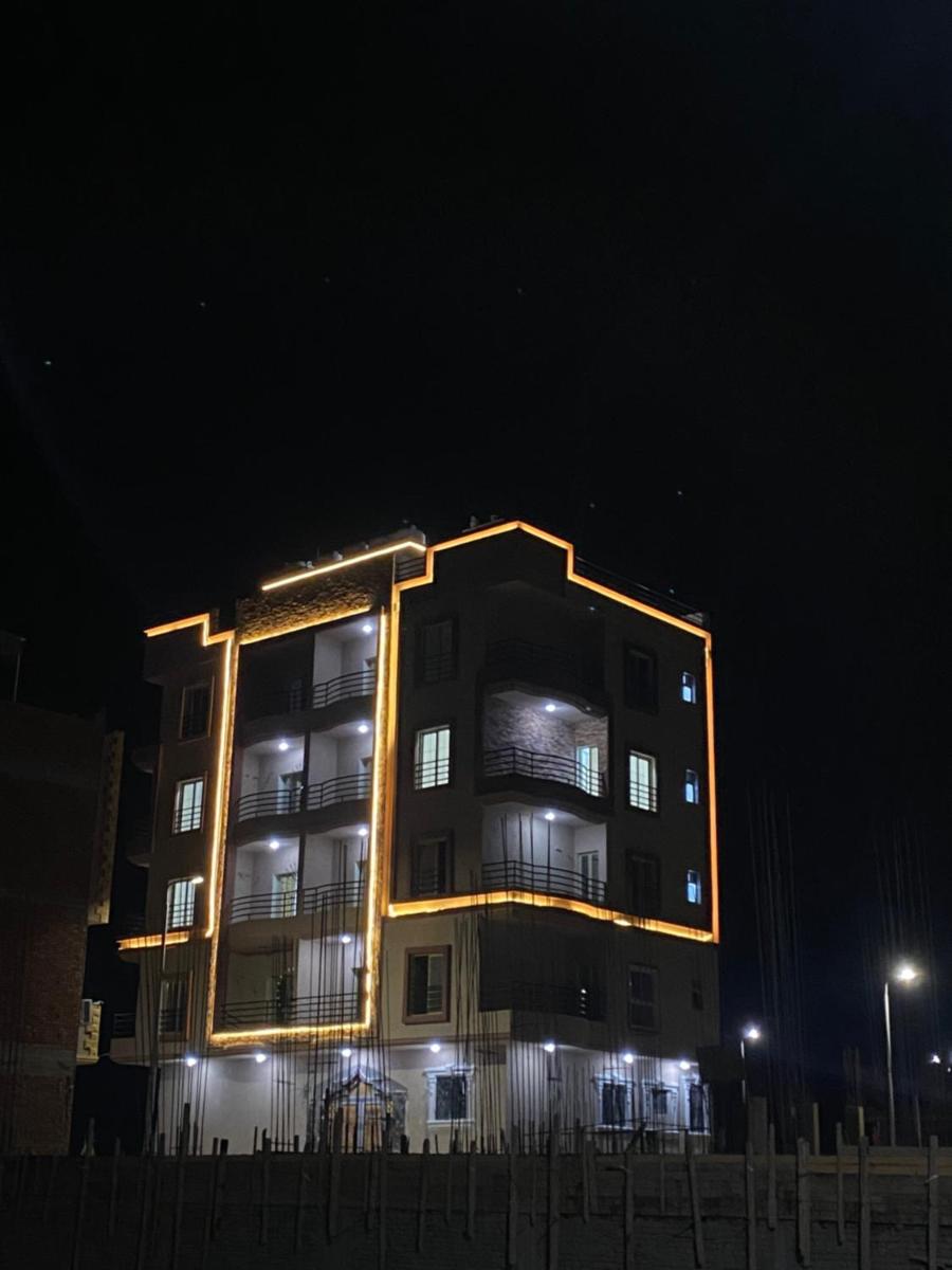 Mando the golden house - Housity
