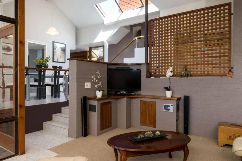 Jervis Bay Beachfront - Housity
