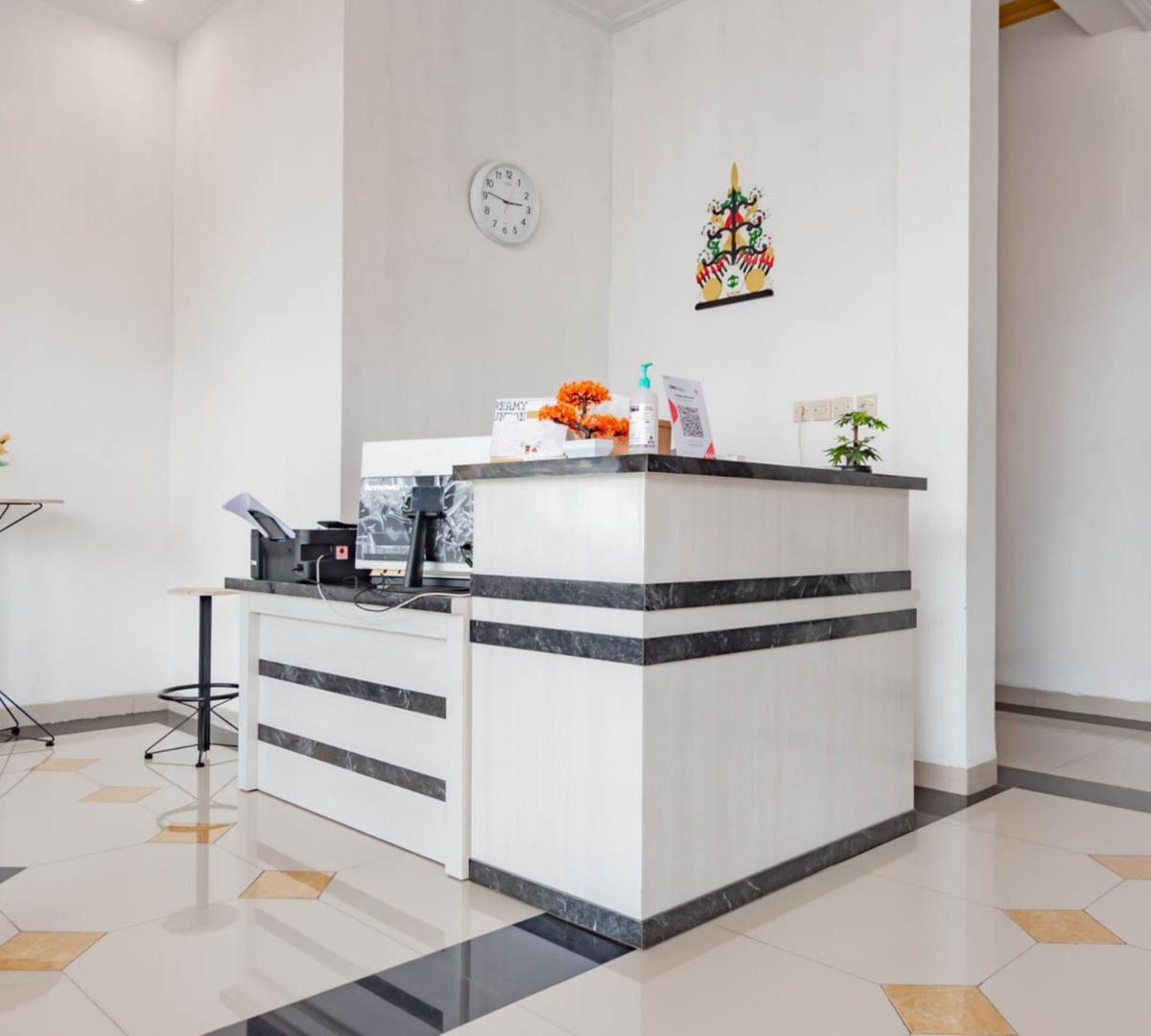 Urbanview Hotel Bundaran Besar Palangkaraya - Housity