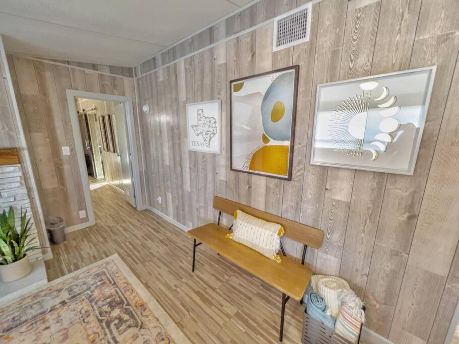 Charming Riverfront Home - Casa Topo @ SparrowBend - Housity