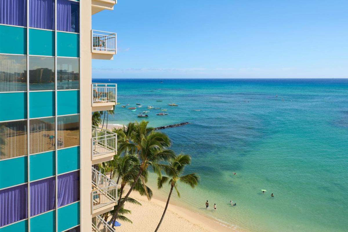 Kaimana Beach Hotel - Housity