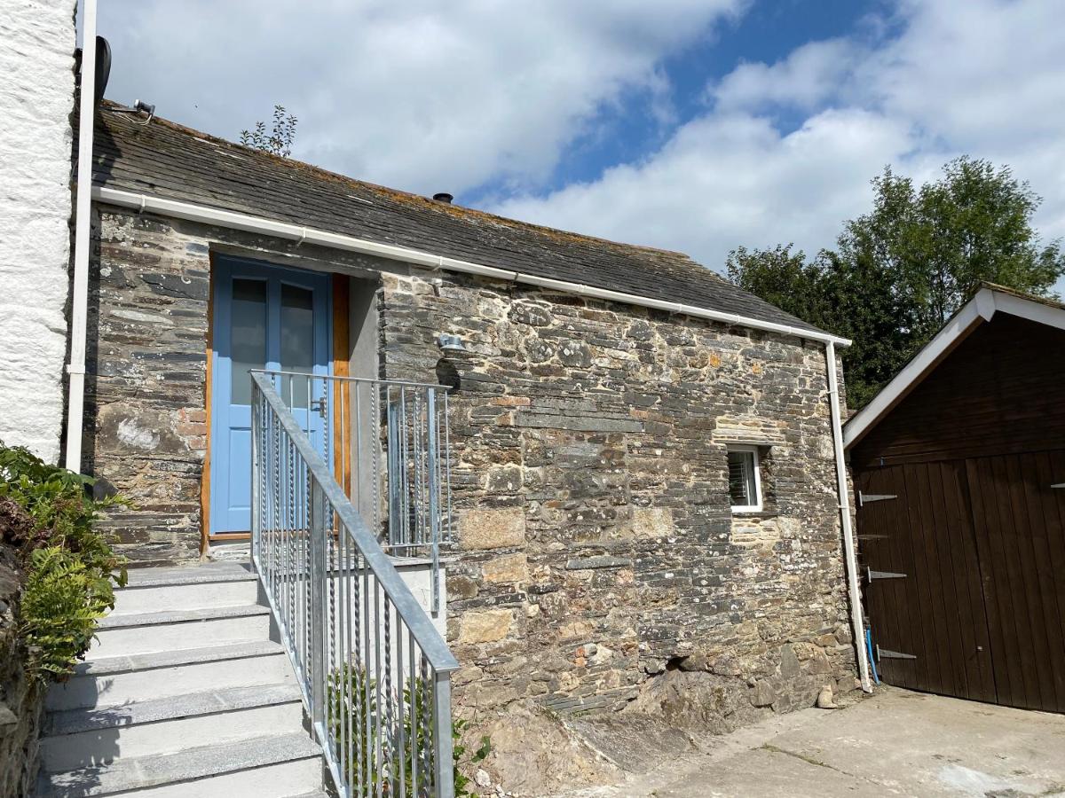Sleepers Barn - Housity