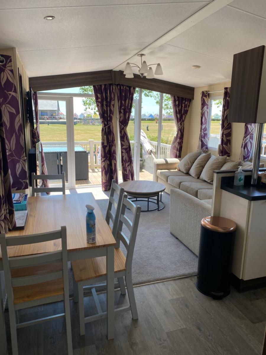 Caravan Seaview 42 - Housity