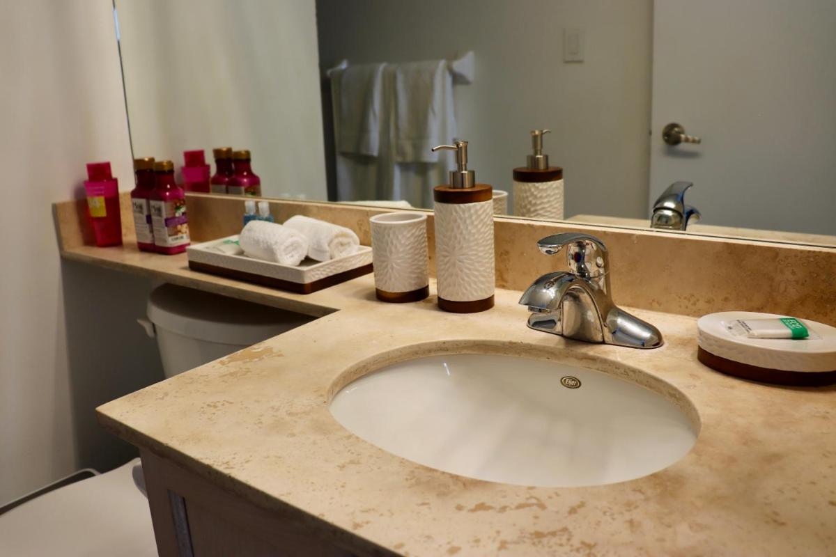 Apartment/2Bedrooms/2 Full Bathrooms/Free parking - Housity