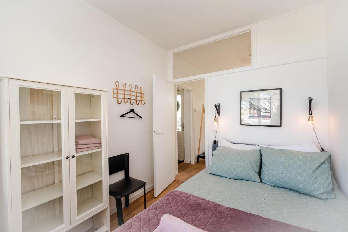 Amsterdam Beach Apartment 1, Private Garden - Housity