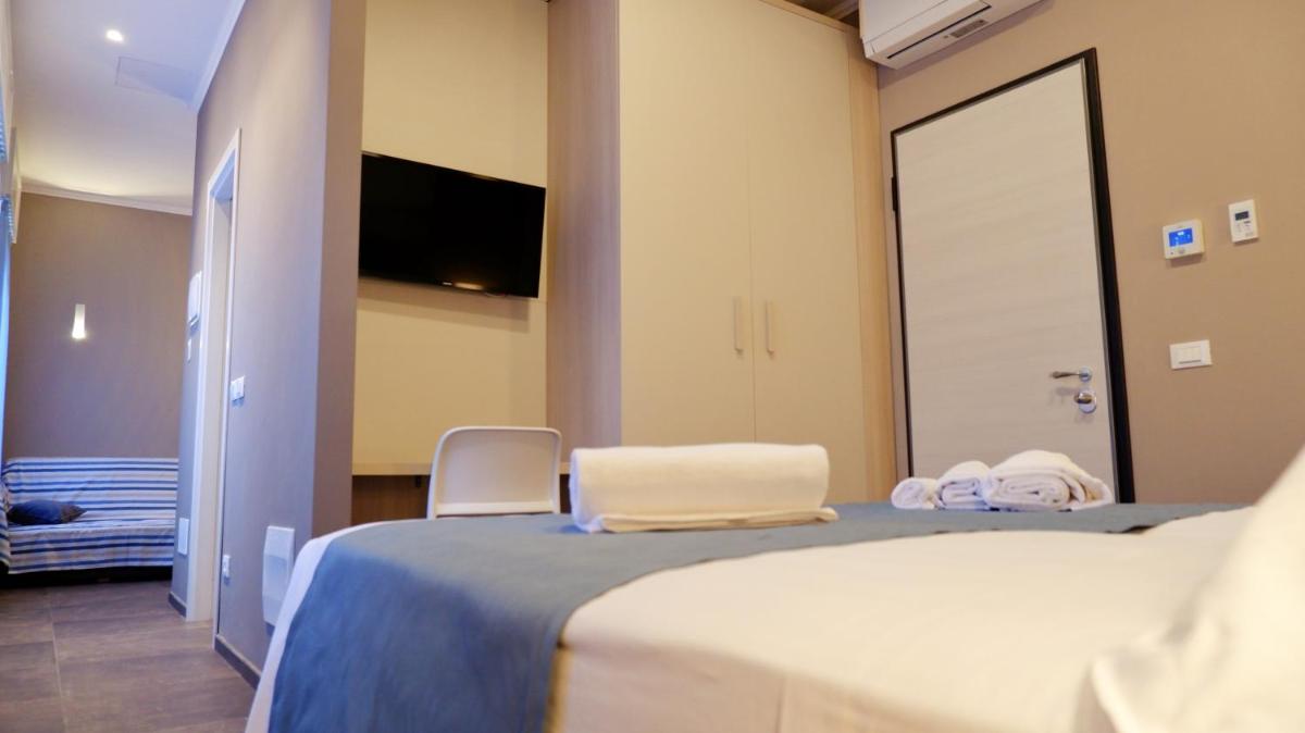 Pianomare Riviera Apartments and Rooms - Housity