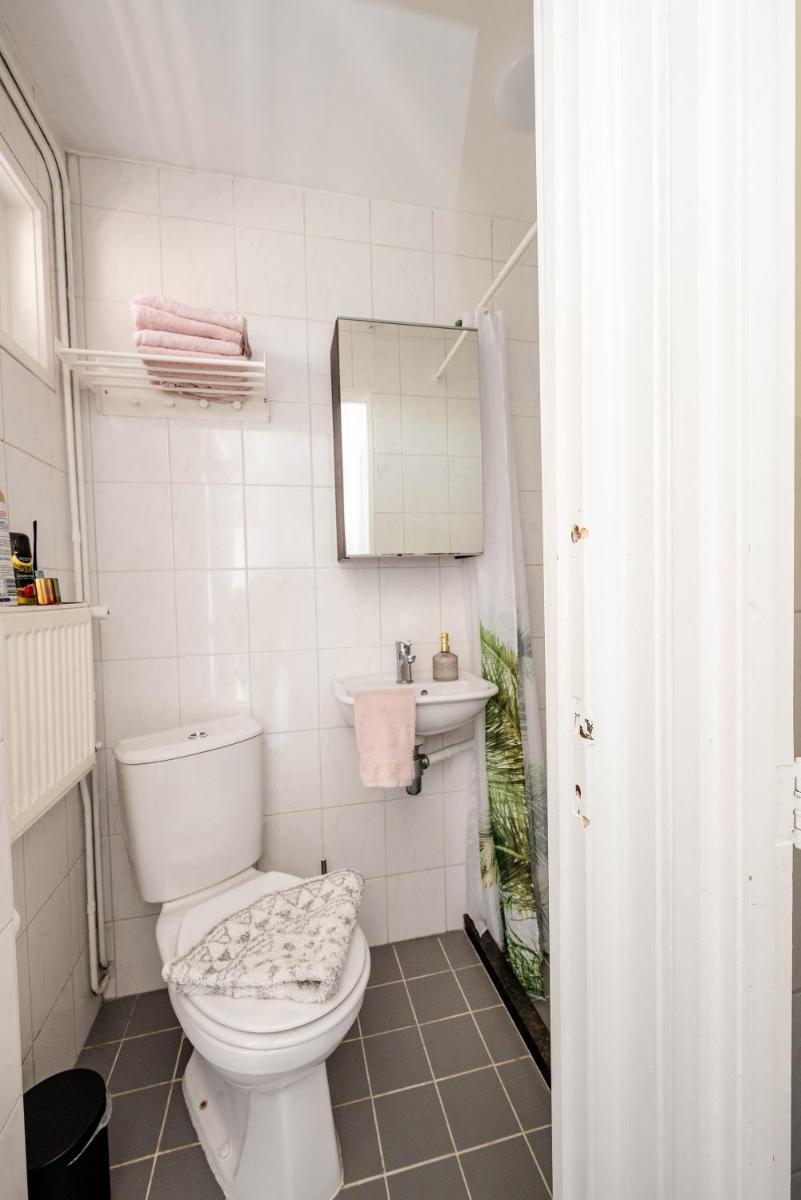 Amsterdam Beach Apartment 44 - Housity