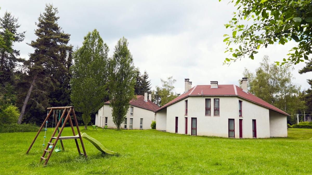 Maison charmante a La Chapelle Geneste avec jardin - Housity