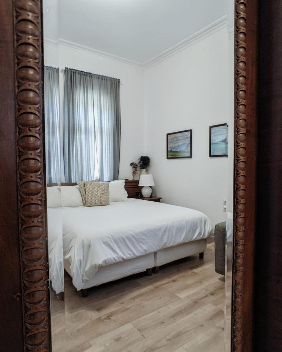 Seven cafe & hotel - Housity