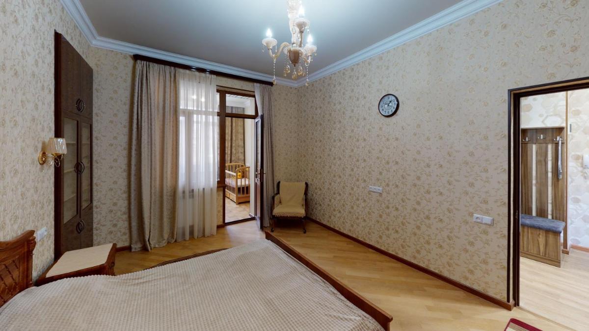 Yerevan City Center apartment - Housity