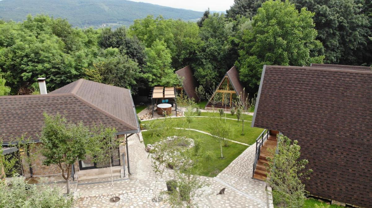 Valea cu Dor Verde - Housity