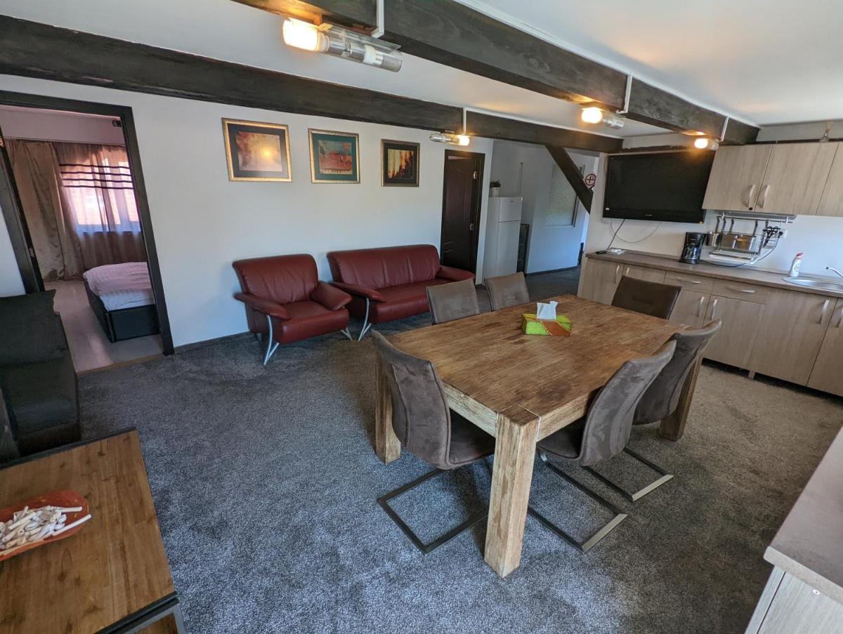 Cezar Apartment - Housity