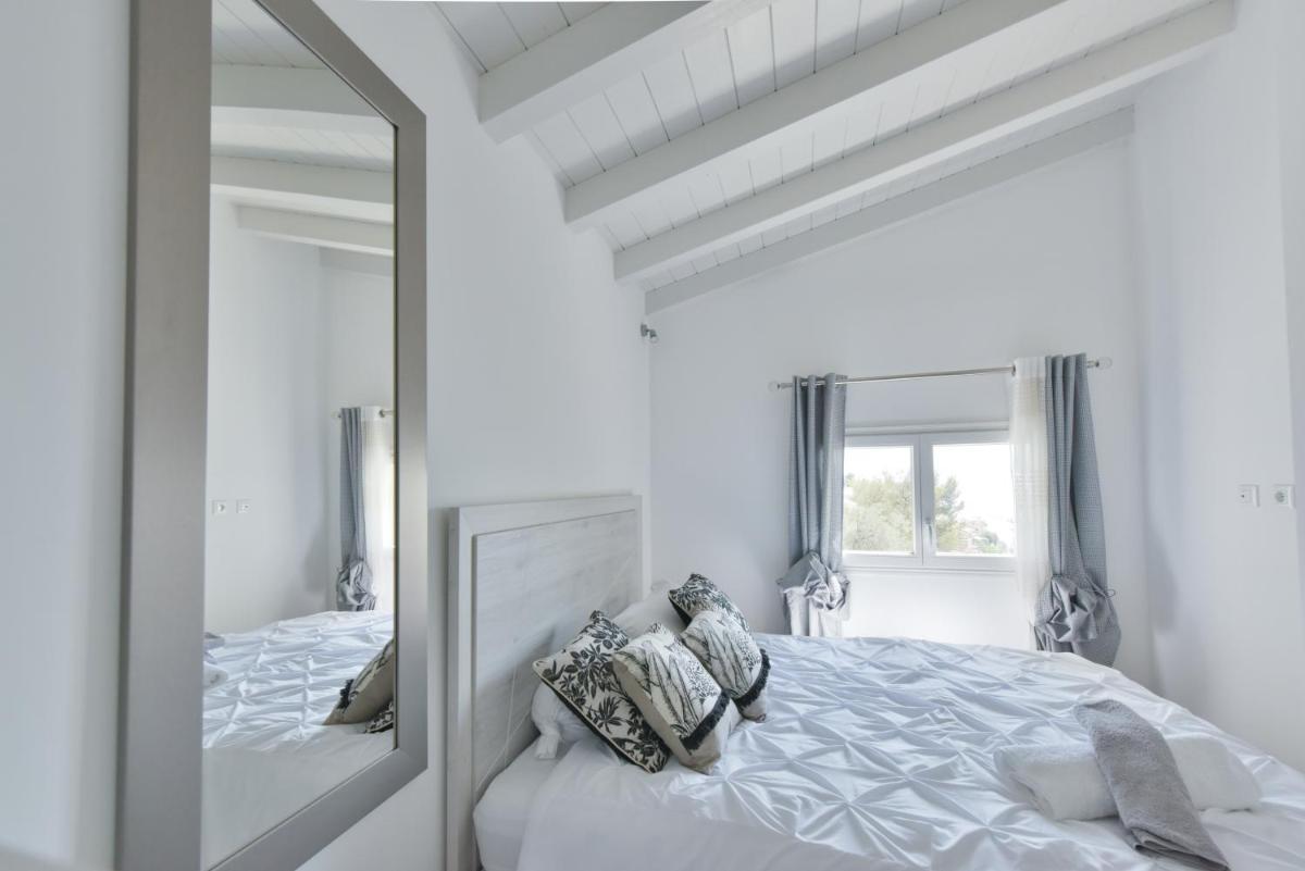 THE WHITE HOUSE BEAUSOLEIL- Monaco Border - Hizvo