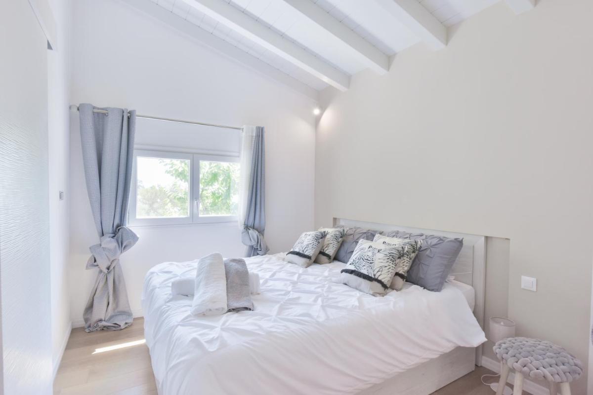 THE WHITE HOUSE BEAUSOLEIL- Monaco Border - Housity