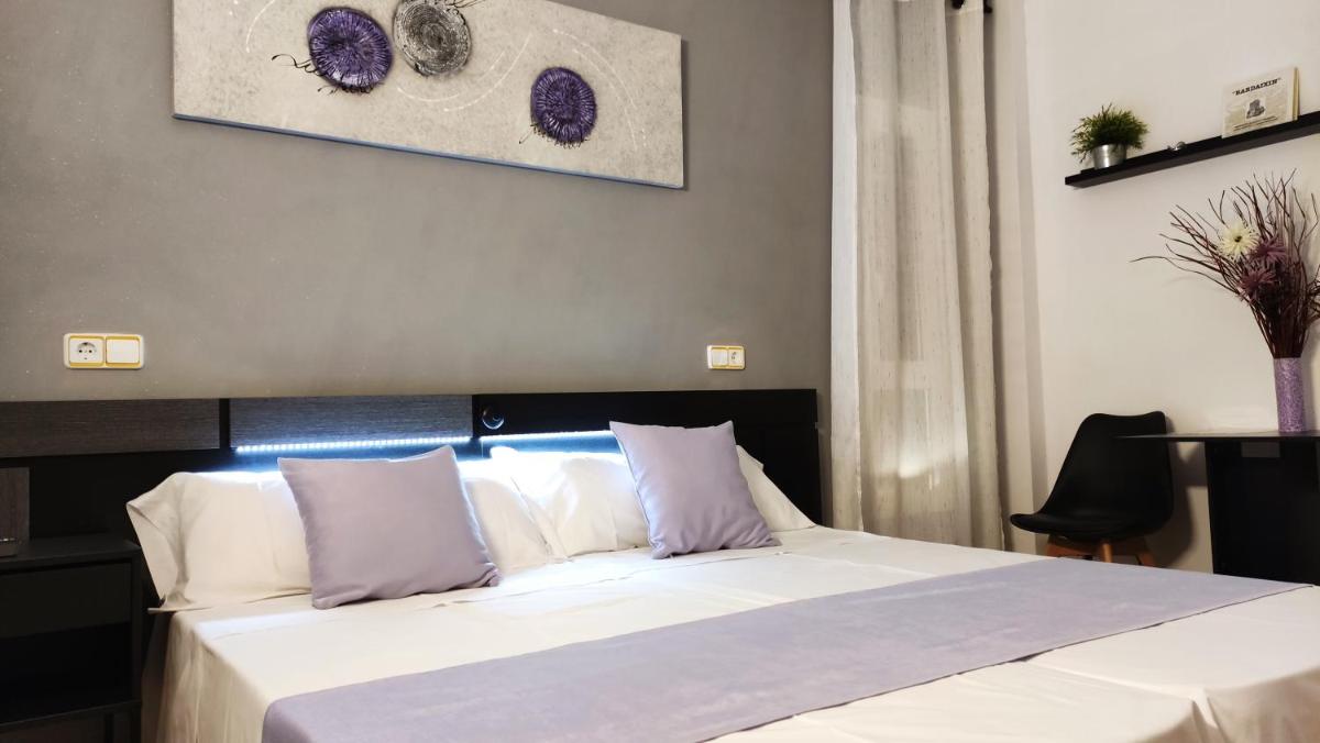 Hostal Turbon - Housity